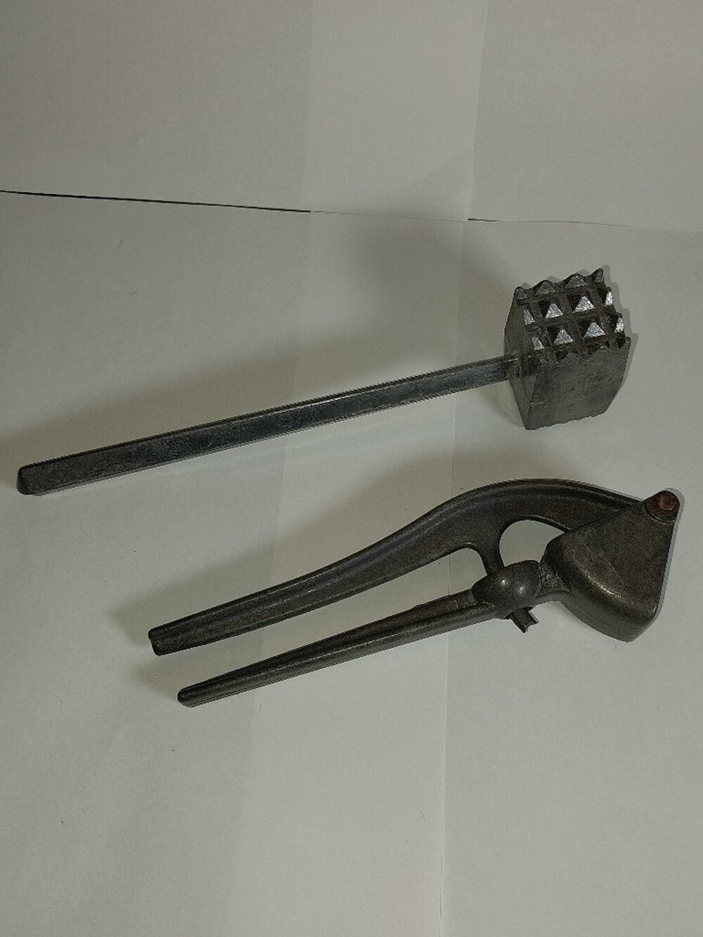 Vintage Metal Meat Tenderizer Mallet Double Sided & Garlic Press